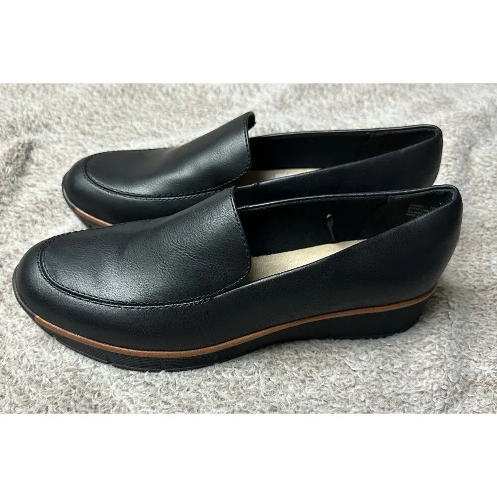 Bare Traps Women’s 11 M Black Loafers Wedge Heel Faux Leather Slip On Shoes NWOB